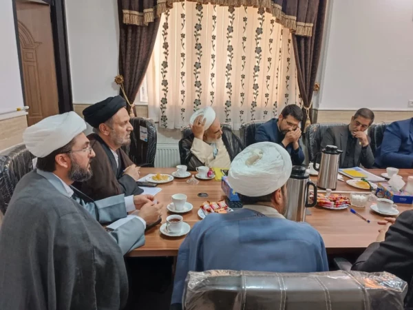 جلسه مشترک اعضای محترم هیات رئیسه دانشگاه فرهنگیان و پژوهشگاه حوزه و دانشگاه در محل پژوهشکده تعلیم و تربیت اسلامی  3