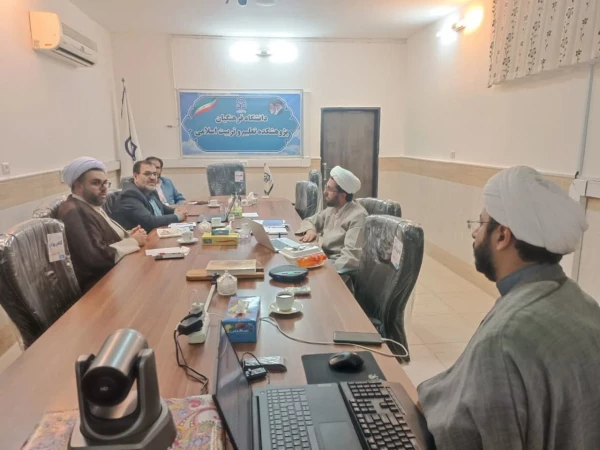 جلسه بازنگری برنامه درسی علوم معارف دفاع مقدس و مقاومت  3