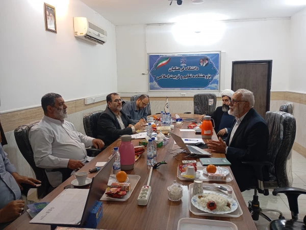 جلسه کارگروه مشترک تولید محتوا و تالیف کتاب درسی دفاع مقدس 5