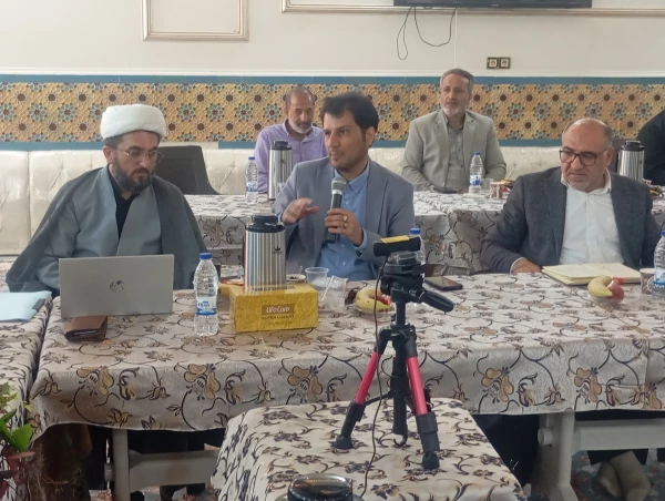 نشست های علمی با موضوع : ارزیابی الگوی چند وجهی نقش معلم با تاکید بر نقد انگاره های معلمی 18