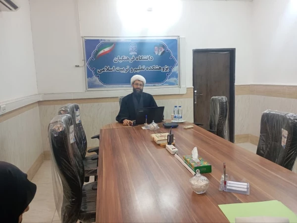 سلسله نشست های تخصصی با عنوان « معلم تحویل آفرین » 2 3